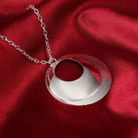 New Stylish Silver Plated Round Pendant Jewelry Set - sparklingselections