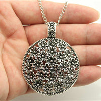 Silver Tone Round Flowers Pendant Necklace For Women - sparklingselections