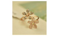 Women's Opal Double Daisy Flower Resizable Ring - sparklingselections